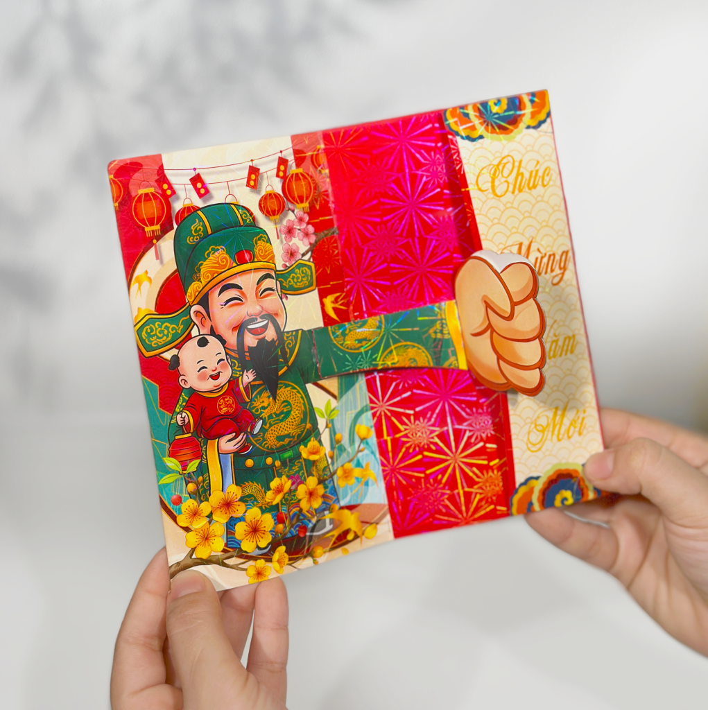 Mẫu bao lì xì 3D thần tài áo xanh lá – Tài lộc tươi mới, phát triển không ngừng